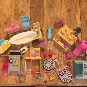 Barbie various accessories set (selling at it is) more than 30 pieces